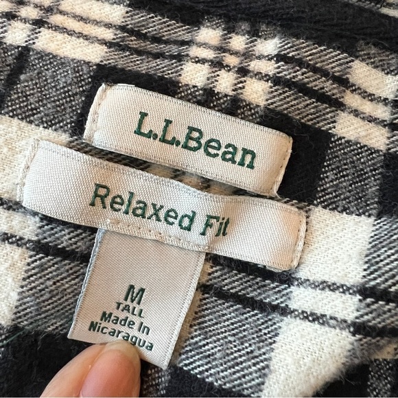LL Bean Unisex Relaxed Fit Full Zip Flannel Plaid Hooded Jacket Size Medium - Picture 9 of 15